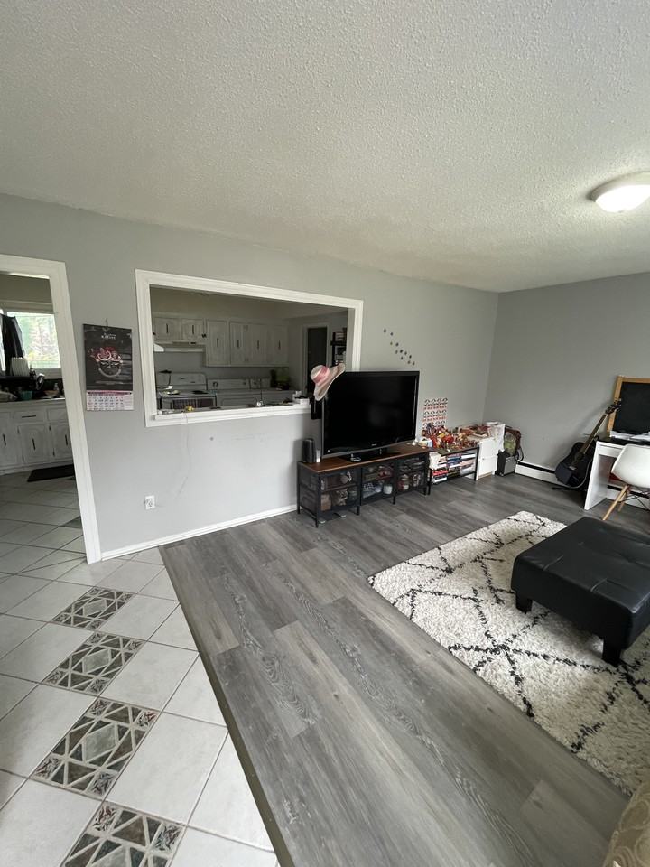 6318 Matchette Rd Apartments in Lasalle, ON N9J 2J7 Zumper