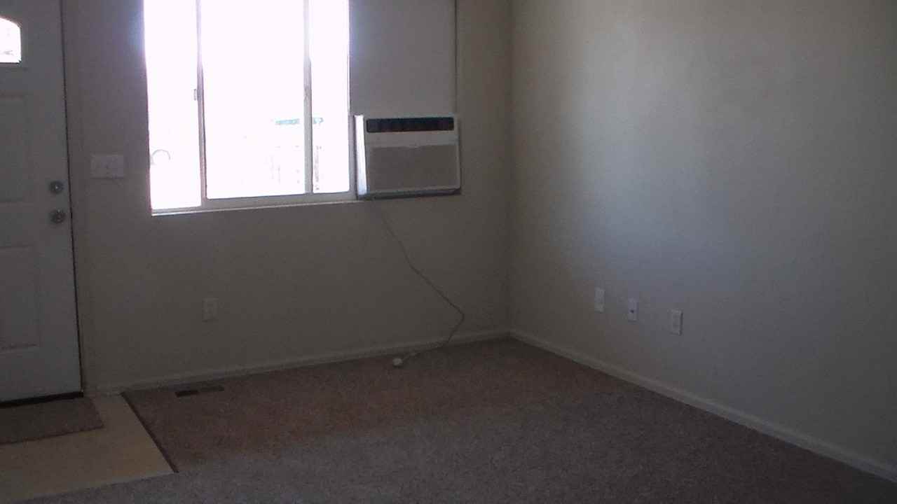 92 Georgia Ln - Photo 7 of 30