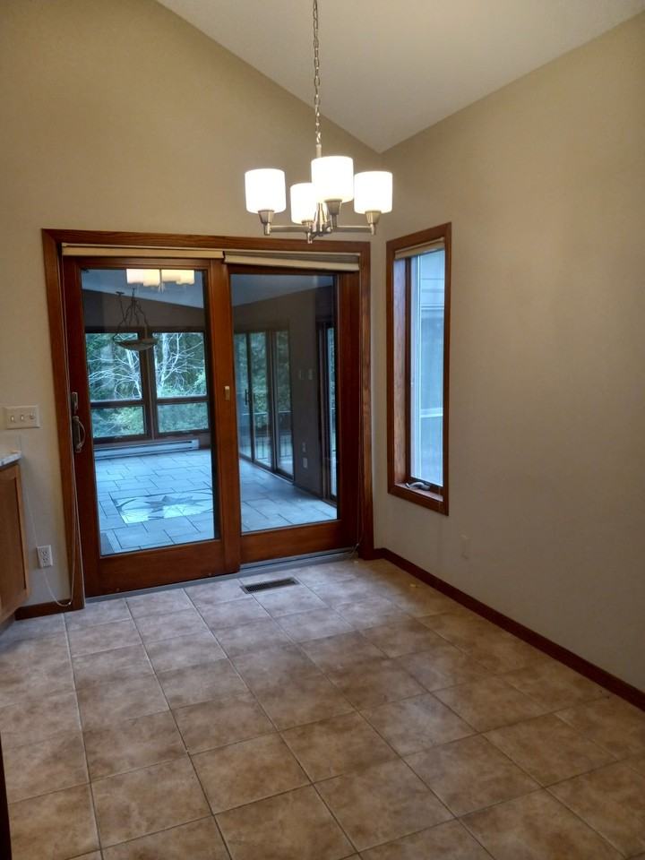 8344 Parrish Ave Ne - Photo 6 of 25