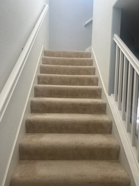 272 Lasata Dr - Photo 2 of 12