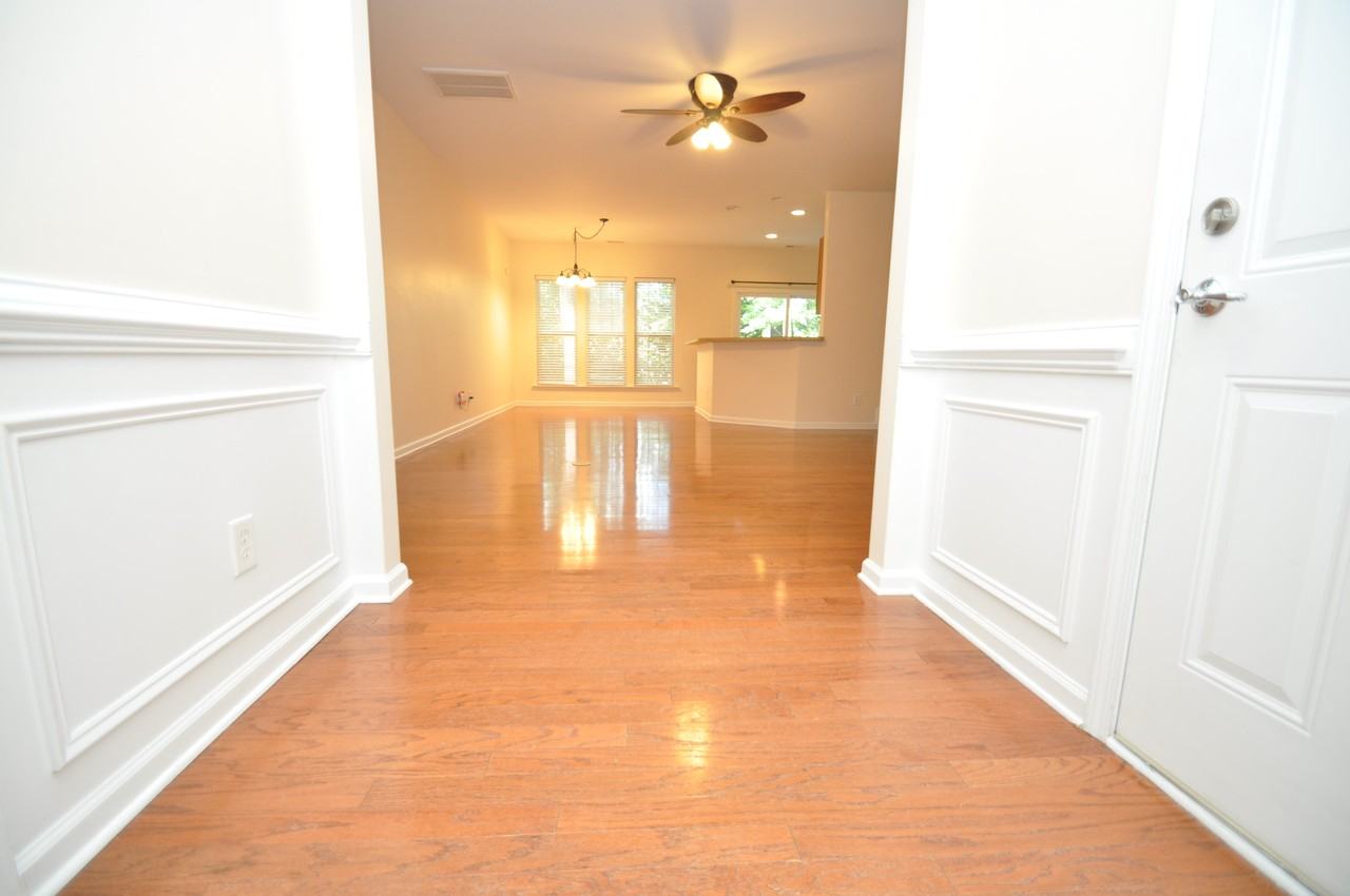 8702 Redcrest Pl - Photo 2 of 37