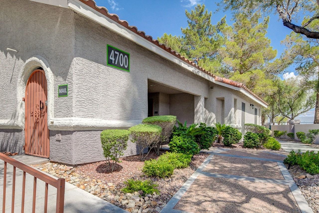 Napoli Apartments - Photo 2 of 45