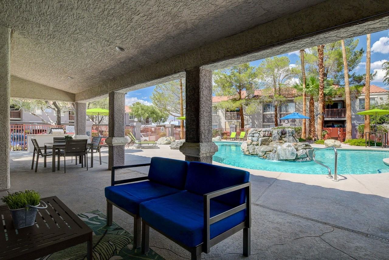 Napoli Apartments - Photo 6 of 45