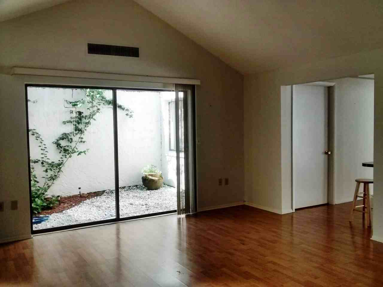 12815 Settlers Dr - Photo 3 of 17