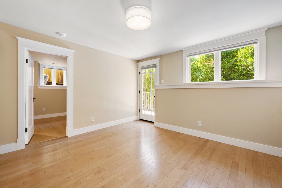 133 Lundys Lane - Photo 3 of 14