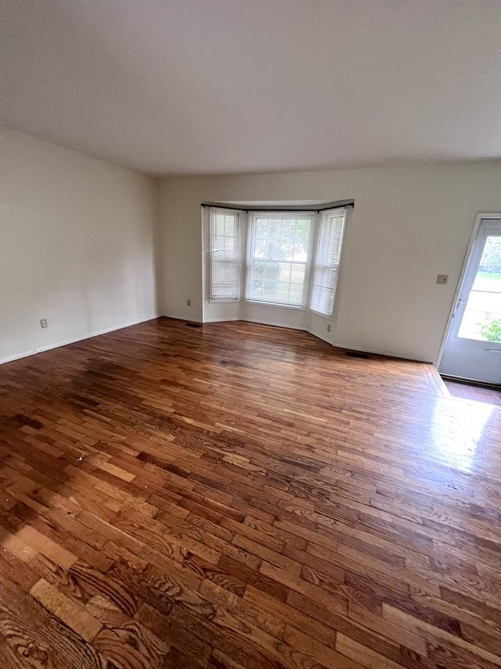 1985 North Harrison Road - Photo 3 of 20