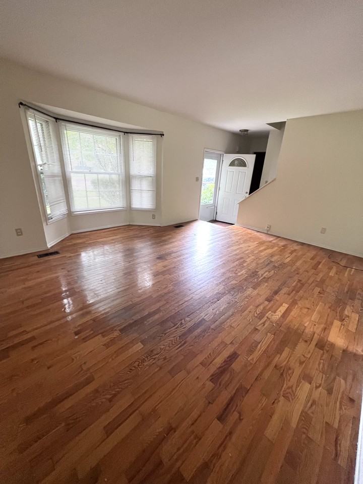 1985 North Harrison Road - Photo 4 of 20