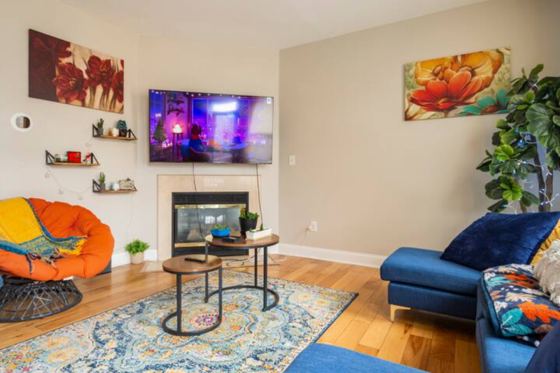 1524 East Fairmount Avenue - Photo 2 of 11