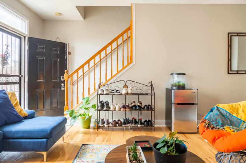 1524 East Fairmount Avenue - Photo 3 of 11