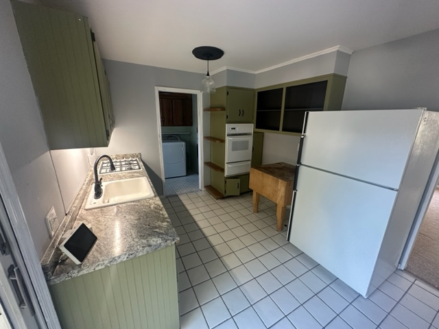 31 Gerald Pl - Photo 2 of 6