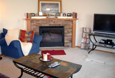 7206 S Moran View St - Photo 2 of 9