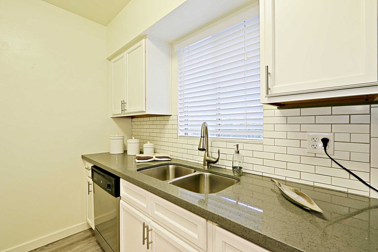 Saxony - Photo 7 of 14