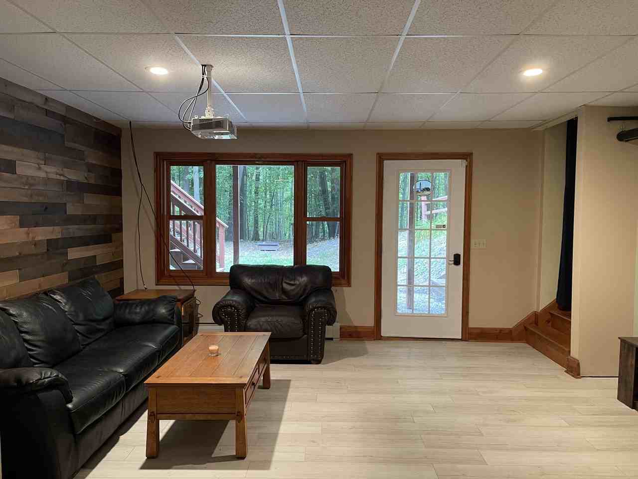 9056 Milarch Rd - Photo 3 of 17