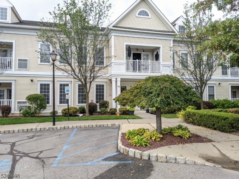 7012 Brookfield Glen Dr - Photo 2 of 19