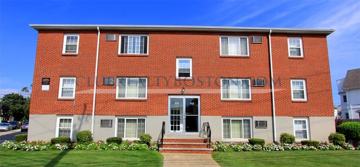 featured image of 333 Massachusetts Ave #10