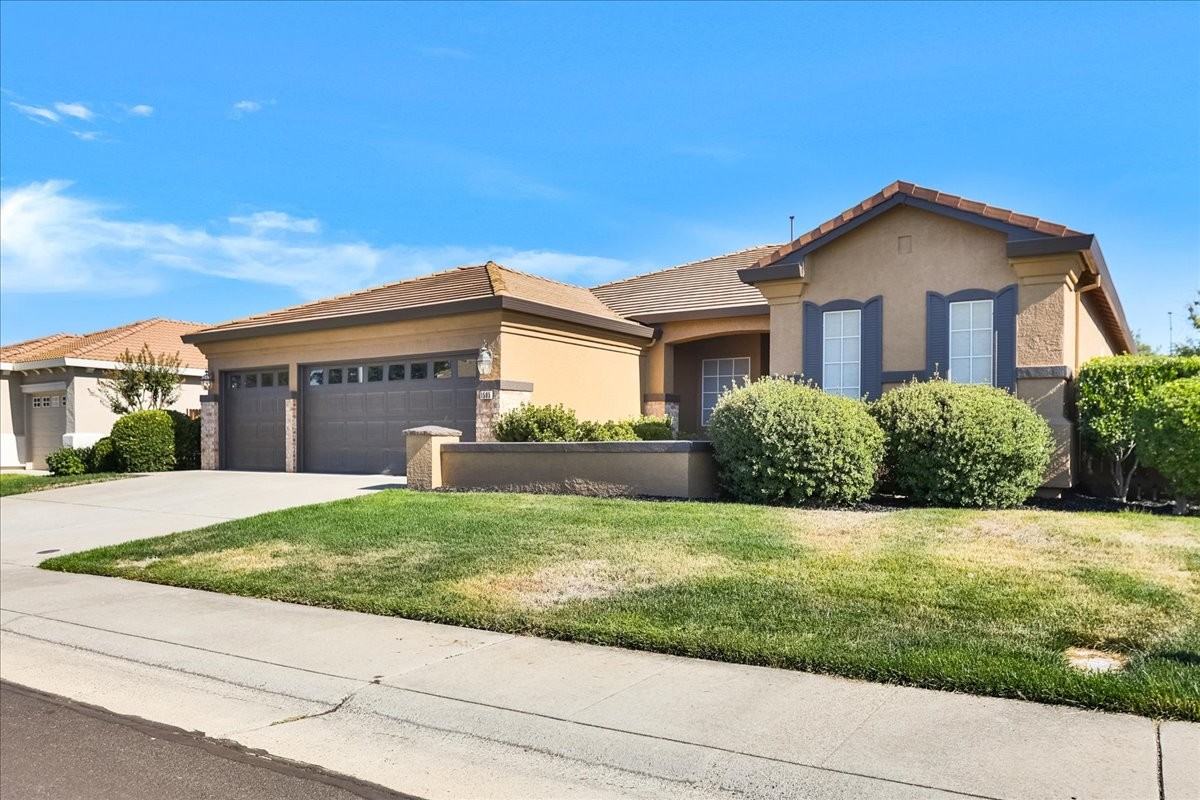 1505 Eriswell Dr #1 - Photo 3 of 41