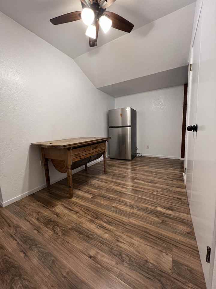 2879 Brookdale Ave #JADU - Photo 3 of 7