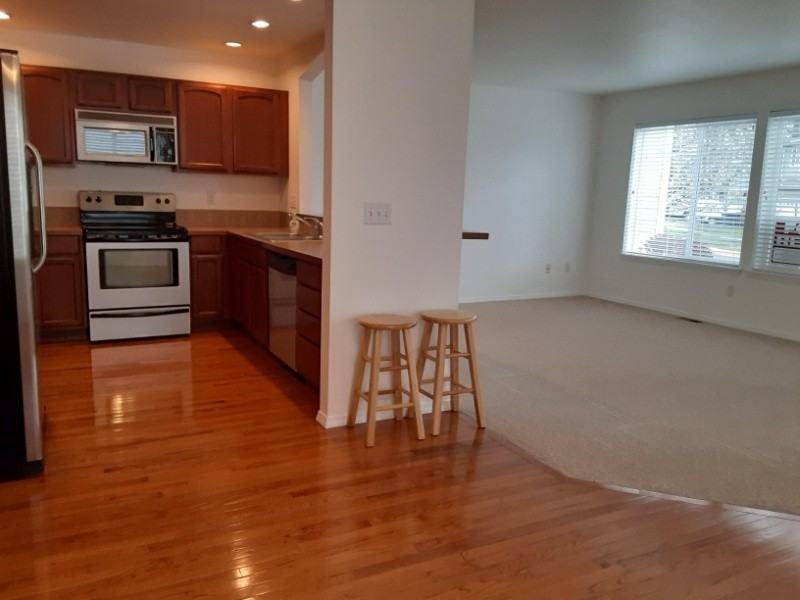 2730 10th Ct Se - Photo 7 of 16