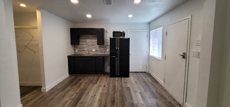 5709 Avenida Silla - Photo 6 of 15