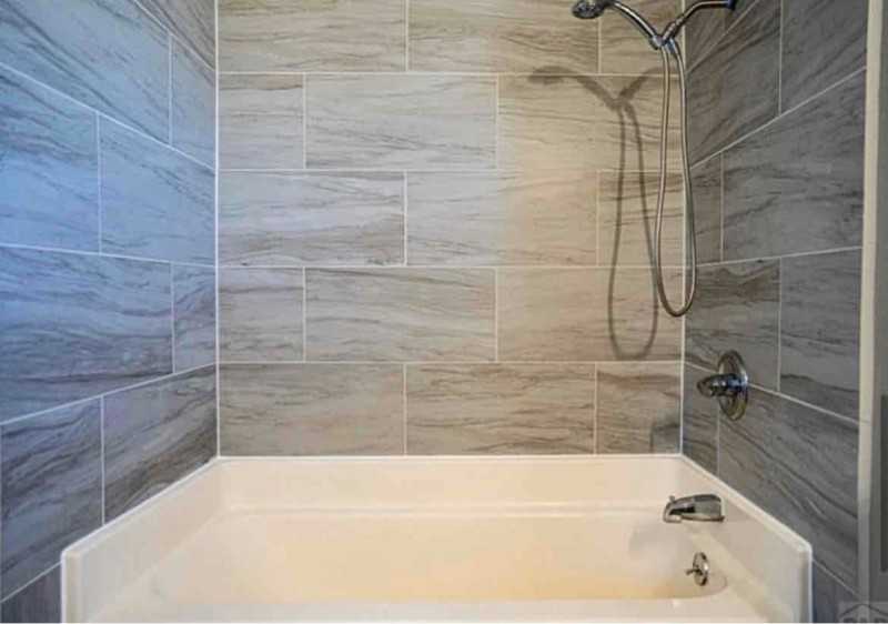 1901 E 9th St - Photo 5 of 9