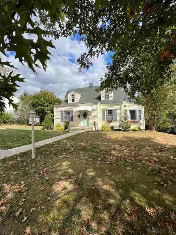 220 Green Oak Dr - Photo 2 of 13