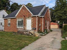 256 Parkway Dr - Photo 1 of 1