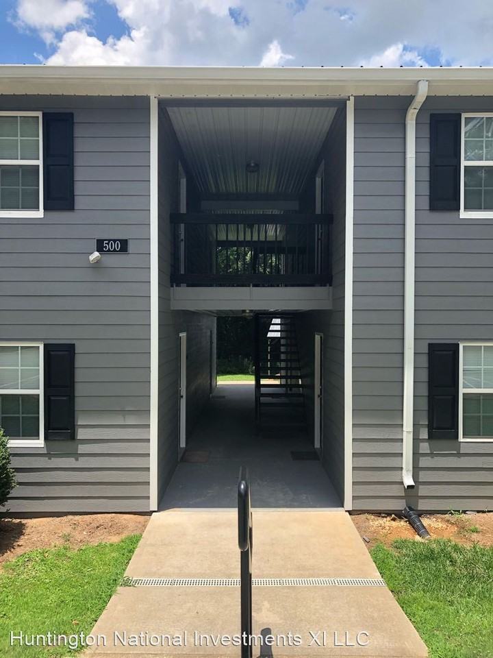 335 West Broad Street - Photo 2 of 17