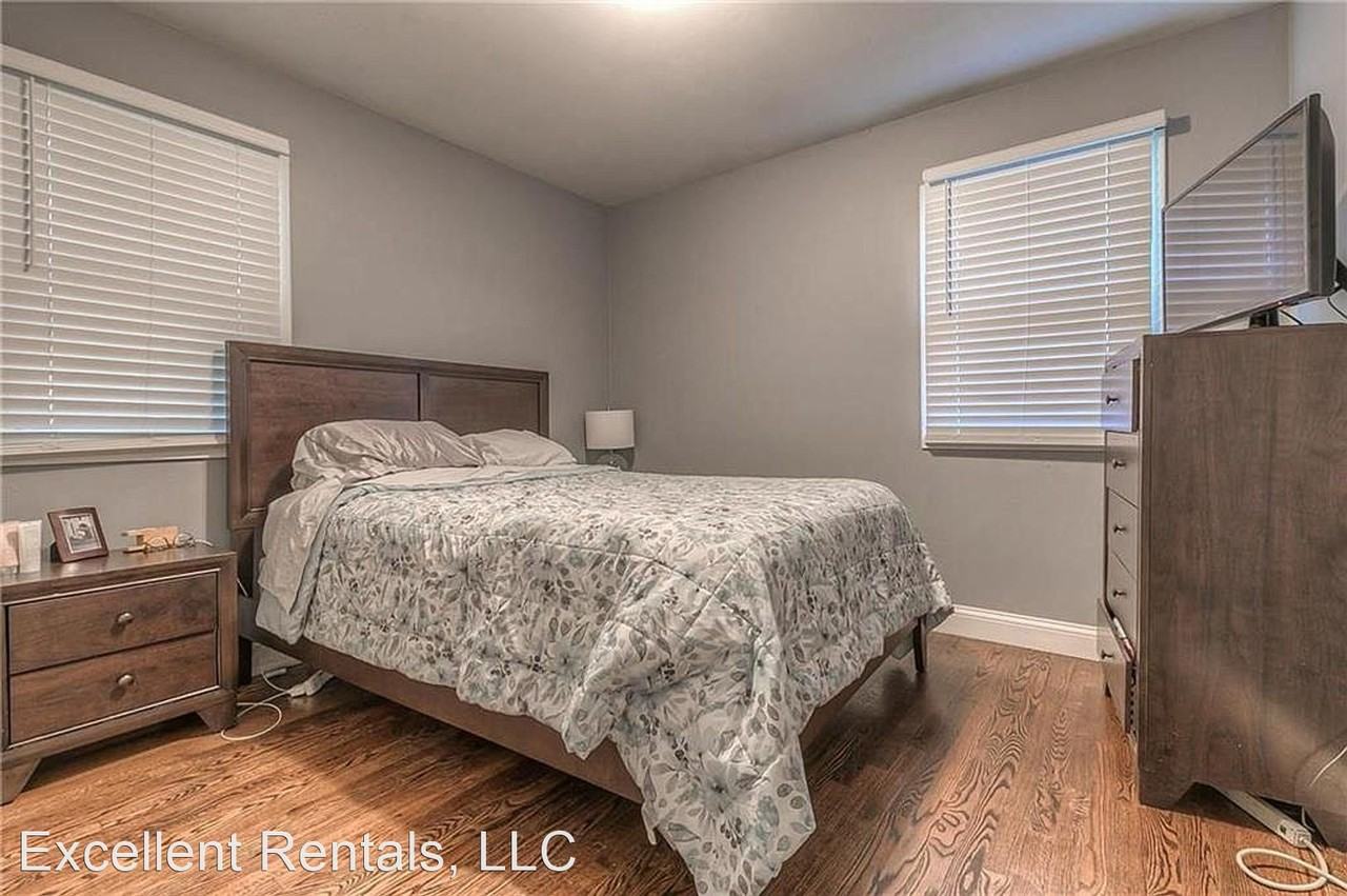 8415 Grandview Ln - Photo 2 of 4