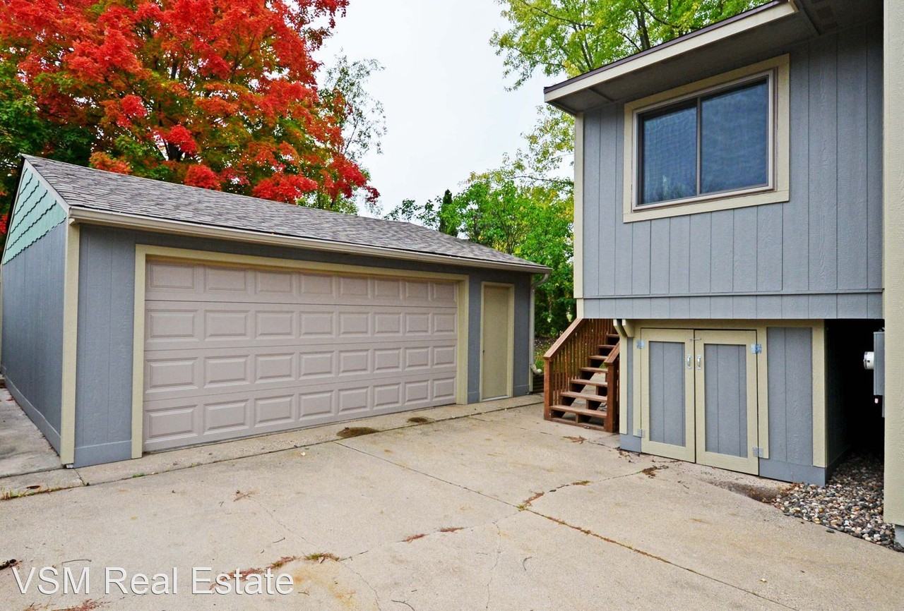 112501 E Scott Ln - Photo 3 of 29