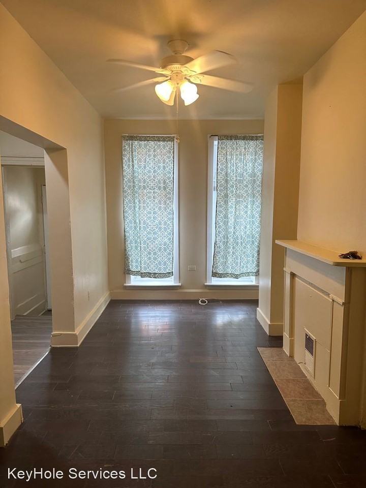 1031 W Fayette St - Photo 3 of 20