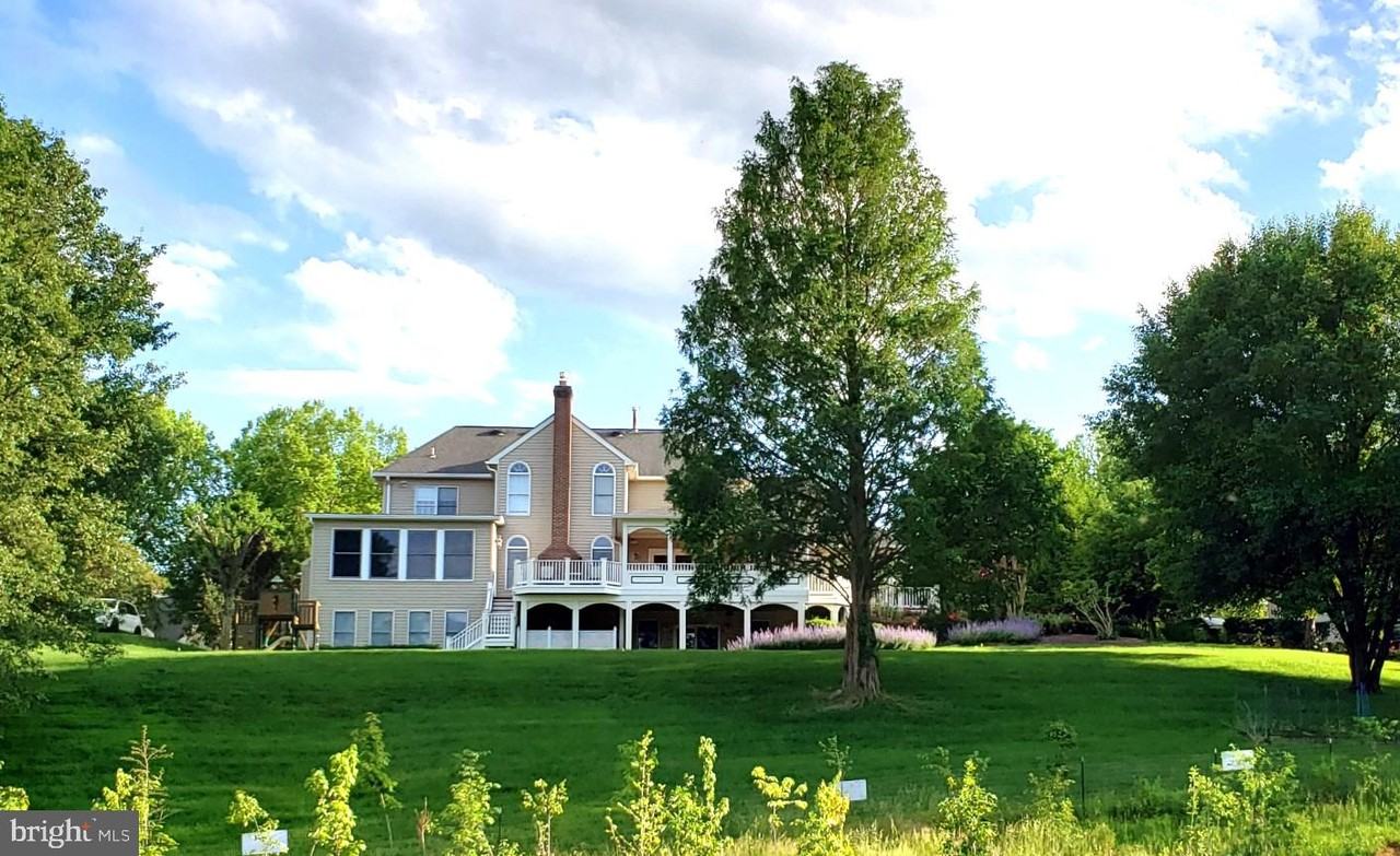 10418 Willow Crest Ct - Photo 2 of 27