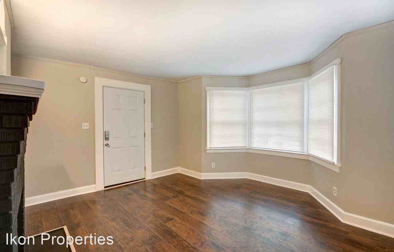 606 West 35th - Photo 2 of 6