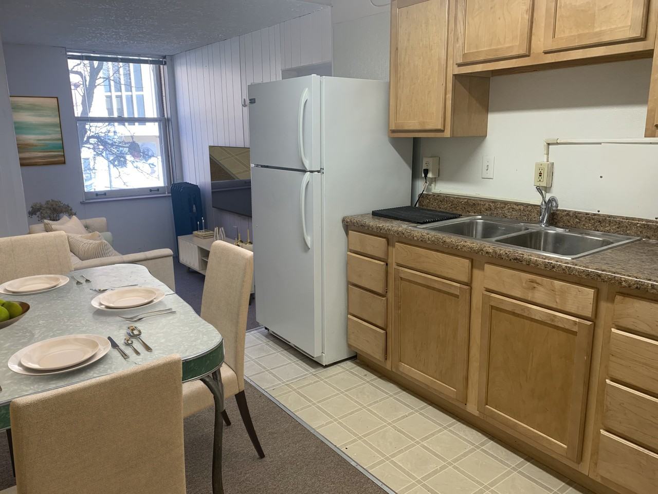 105 1/2 State St - Photo 4 of 50