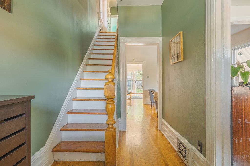 38 Elm Street - Photo 5 of 43