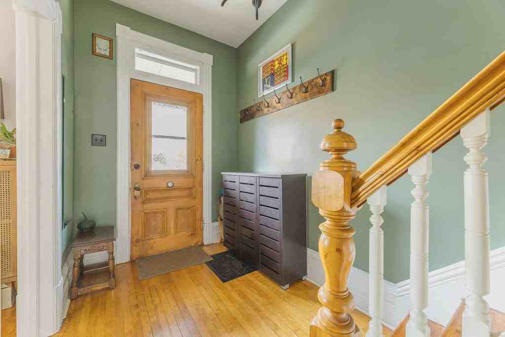 38 Elm Street - Photo 4 of 43