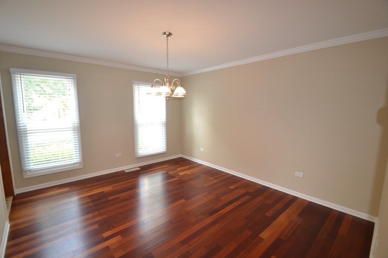 2329 Clover Ln - Photo 2 of 8