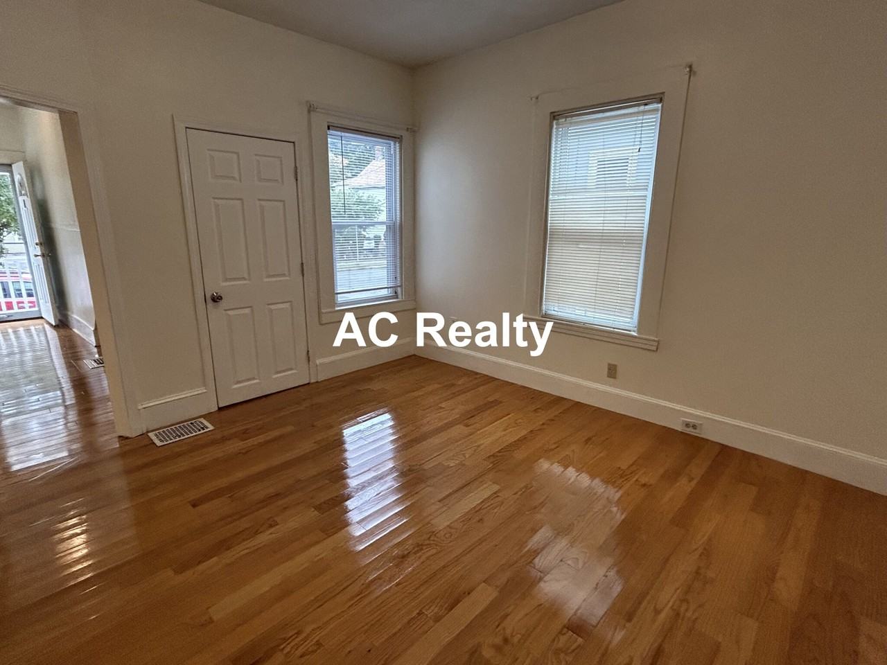 125 Spring St #1 - Photo 4 of 12