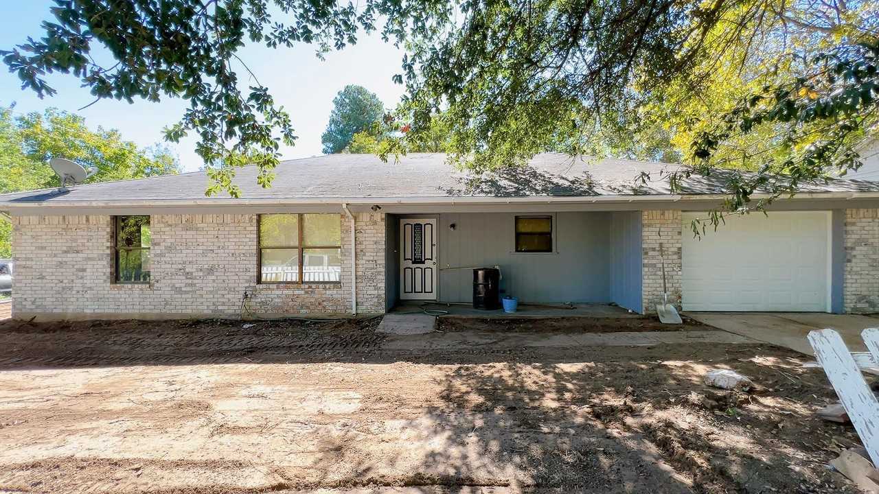 1160 Fairfax Street - Photo 2 of 15