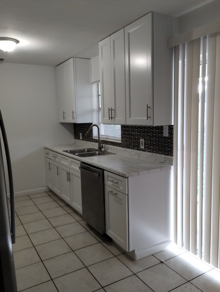 8034 Orange Avenue - Photo 2 of 16