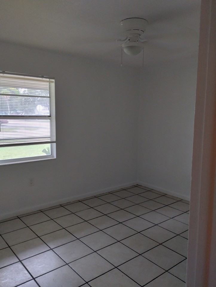 8034 Orange Avenue - Photo 5 of 16