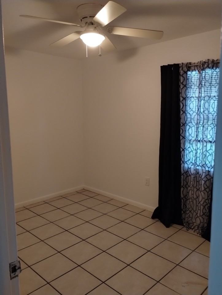 8034 Orange Avenue - Photo 7 of 16