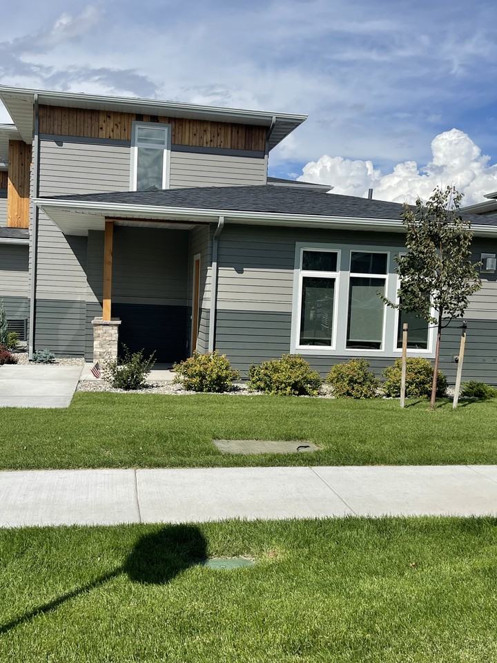 2316 Gallatin Green Blvd 16, Bozeman, MT 59718 3 Bedroom House for