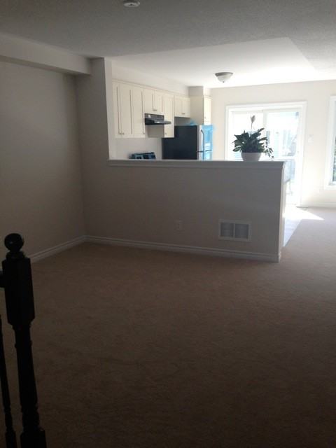 232 Par-La-Ville Circle - Photo 4 of 13