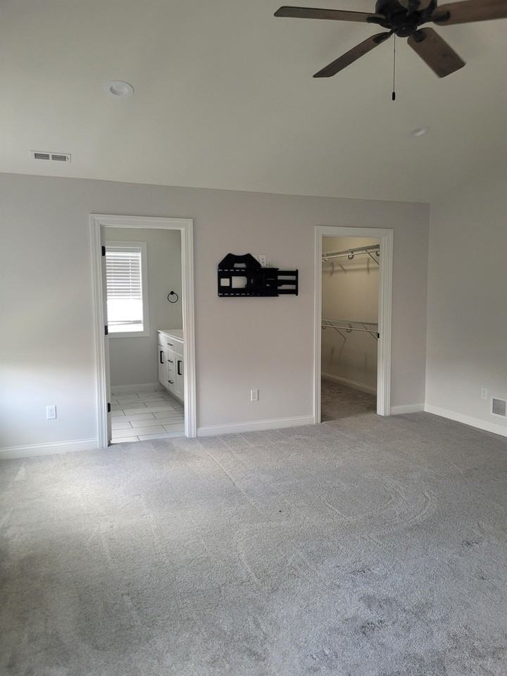 2404 Grey Fox Trl #1 - Photo 3 of 30