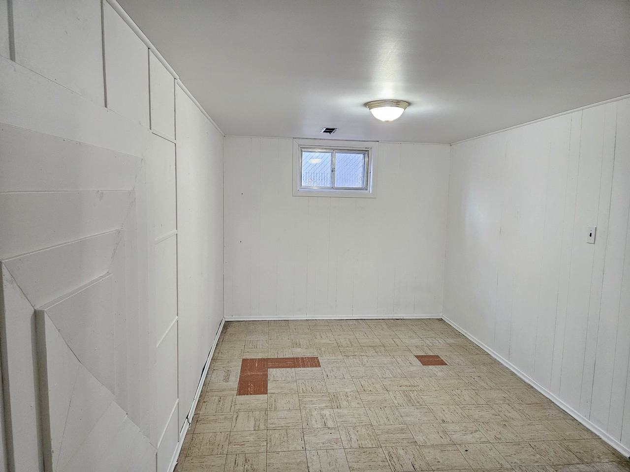 8302 80 Avenue Northwest - Photo 3 of 12