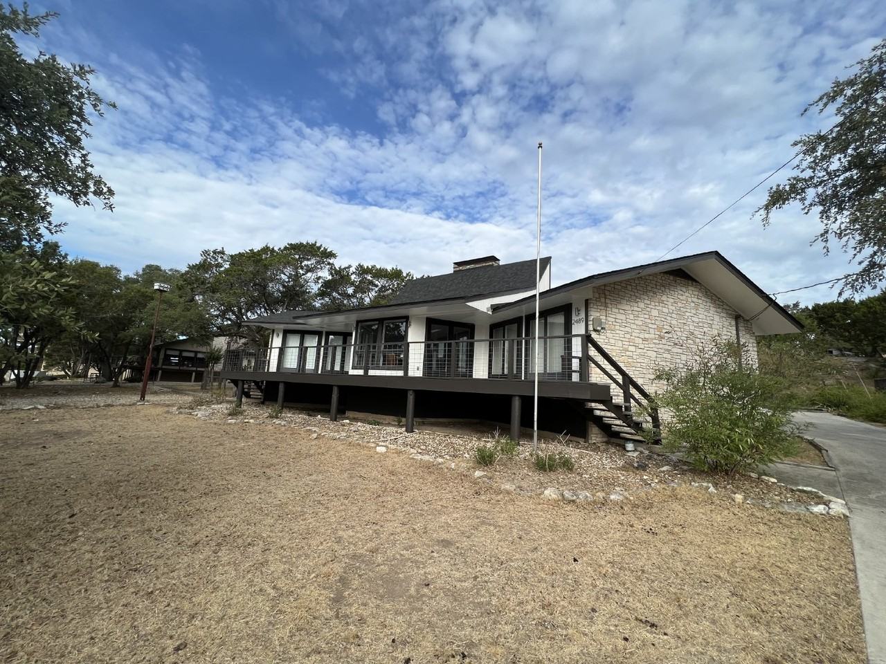 2489 Colleen Dr - Photo 2 of 30