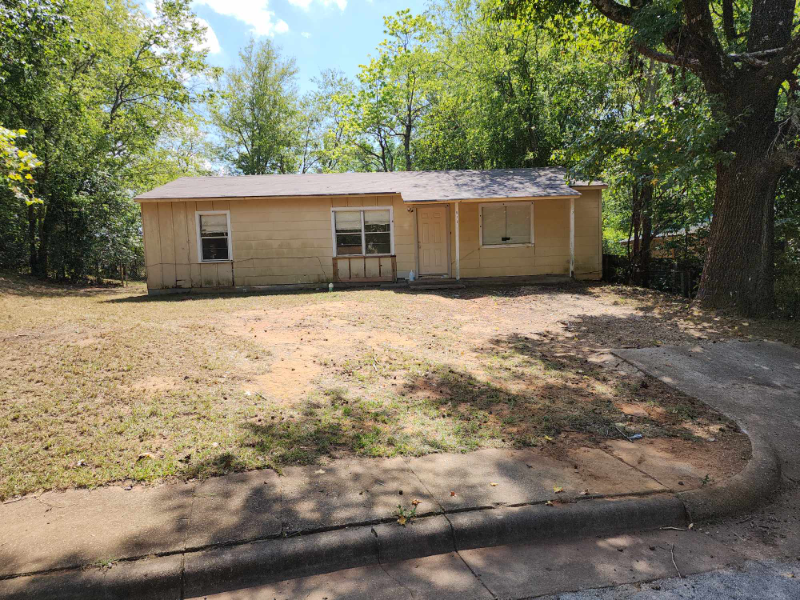 612 Northaven Dr - Photo 2 of 3