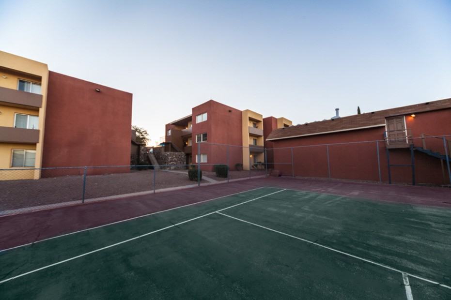 7133 N Mesa St - Photo 2 of 5