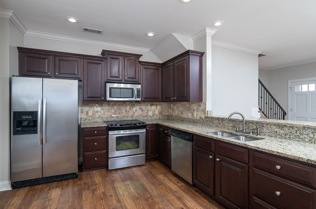 114 Vail Dr #1 - Photo 2 of 23