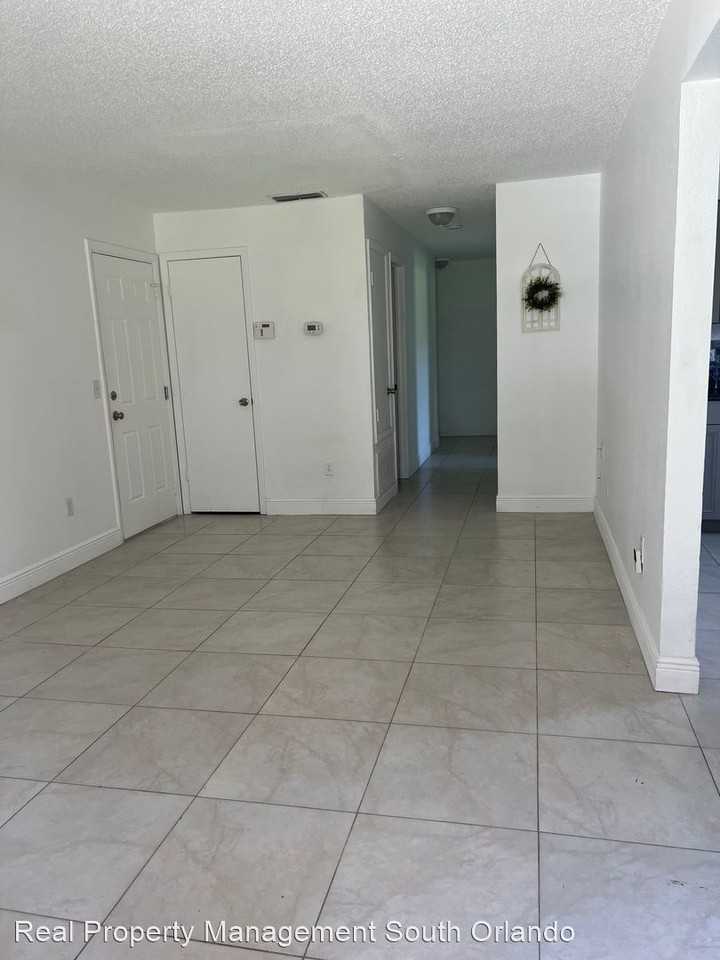 1716 W 4th St - Photo 2 of 12